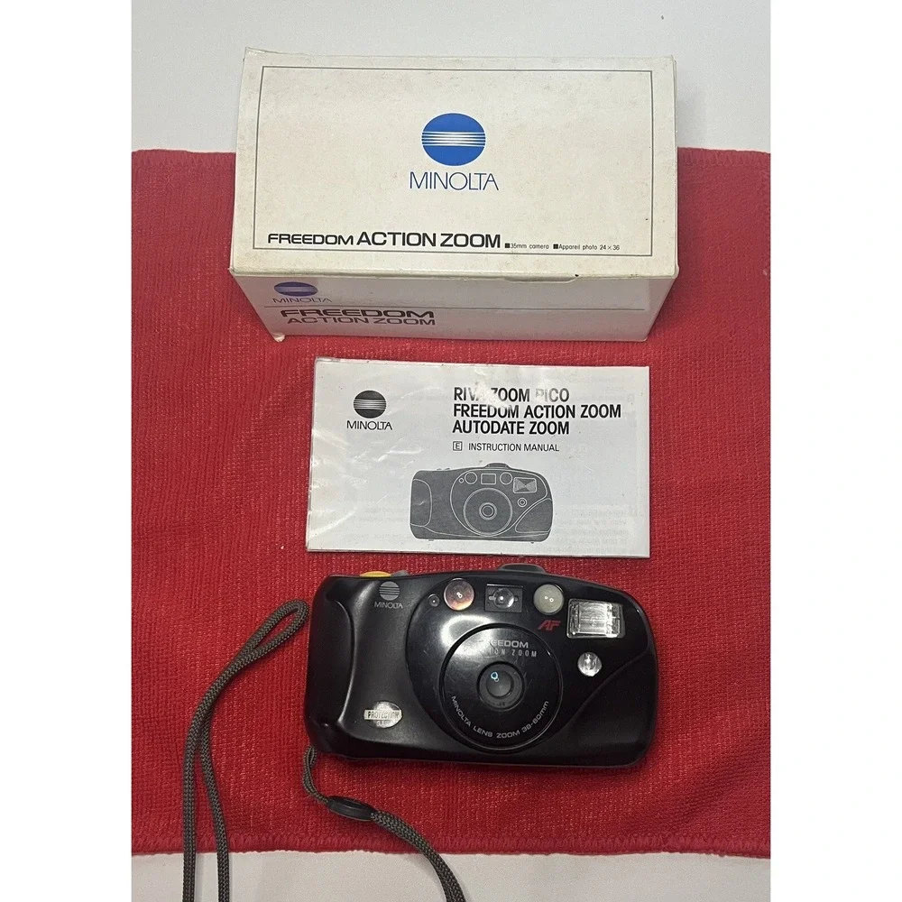 Minolta Freedom Action Zoom 90 35mm Film Point & Shoot Camera - UNTESTED